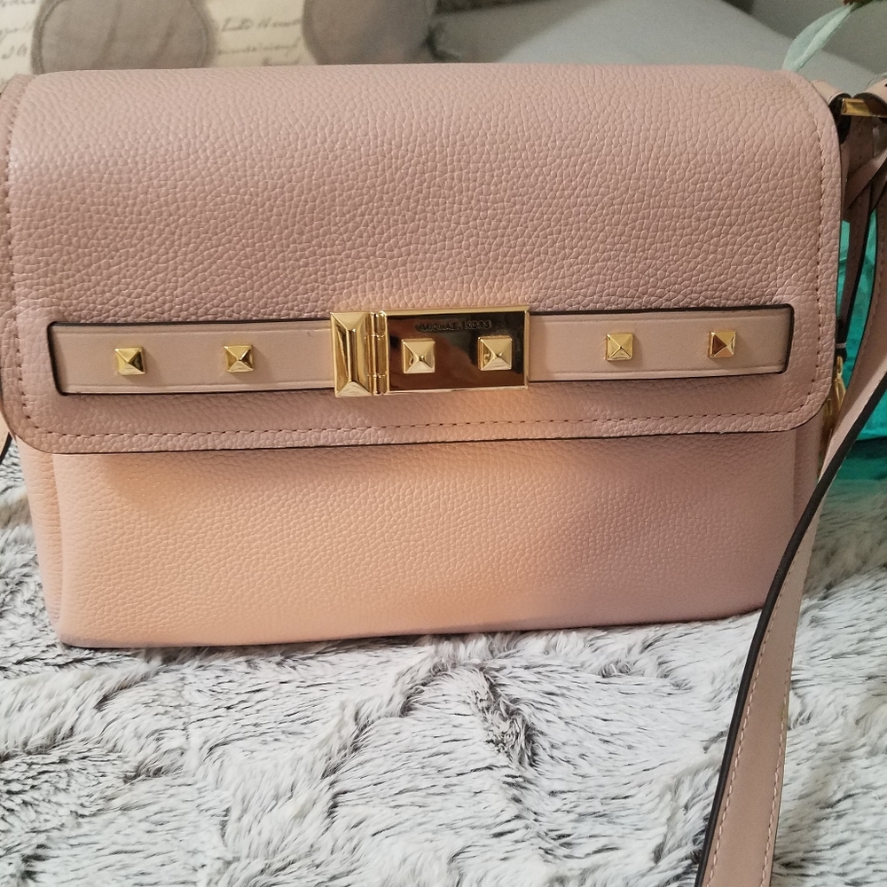🌹 Michael Kors Crossbody, pink,Leather..